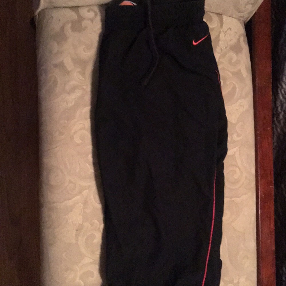 Nike capris